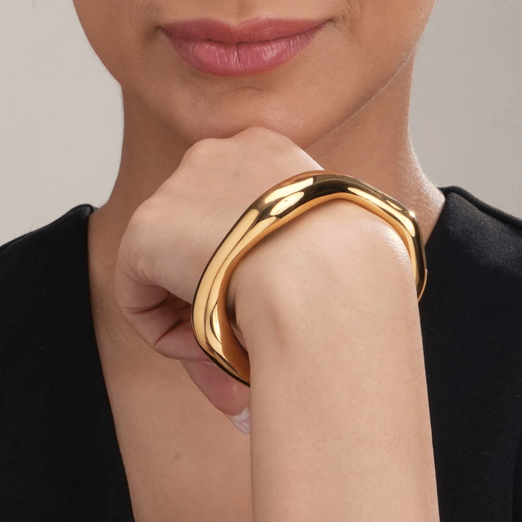 Aurora Curve Cuff - 164_32935a10-40da-4f6d-ad6e-b0b4608c8707