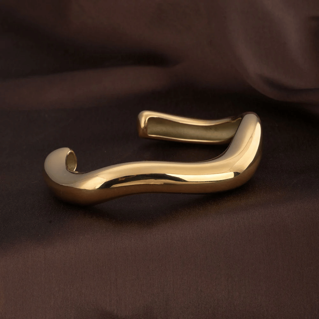 Aurora Curve Cuff - 166_1dadb04d-1806-4181-9c6b-52b7b73146d4