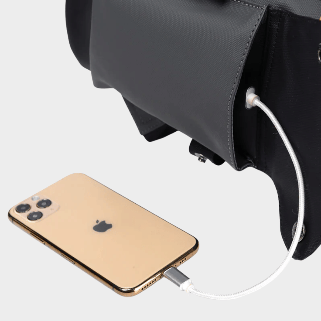 The Archeon Backpack - 17_655105e6-fde0-4e2e-9c16-4e8a63f65f81