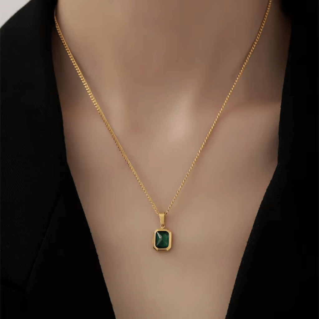 Emerald Glow Chain - 257