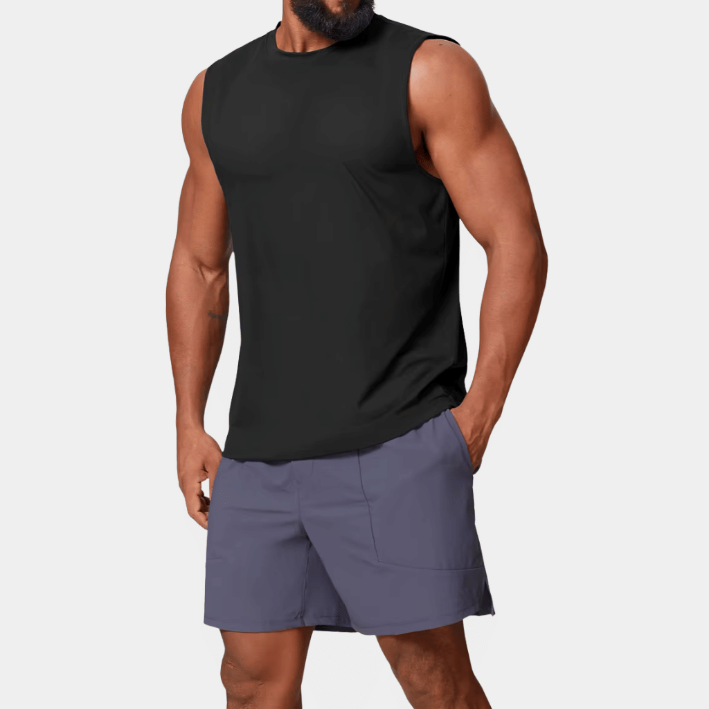 The Black Performance Tank - 29_d6310edb-97f9-4aad-a70d-e371e898db61