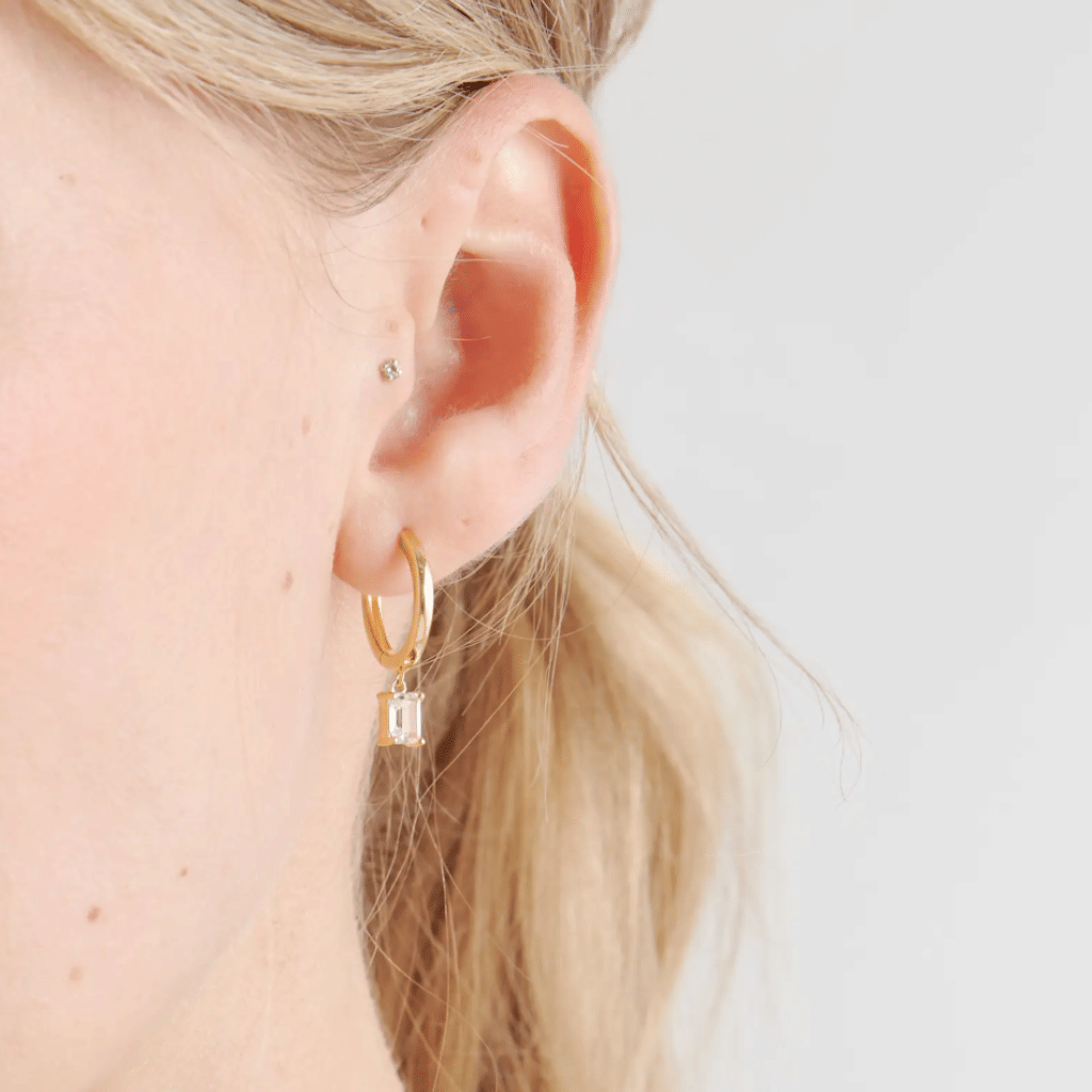 Earring - 53_a2f4bf40-b1de-4214-b535-f8531094454a