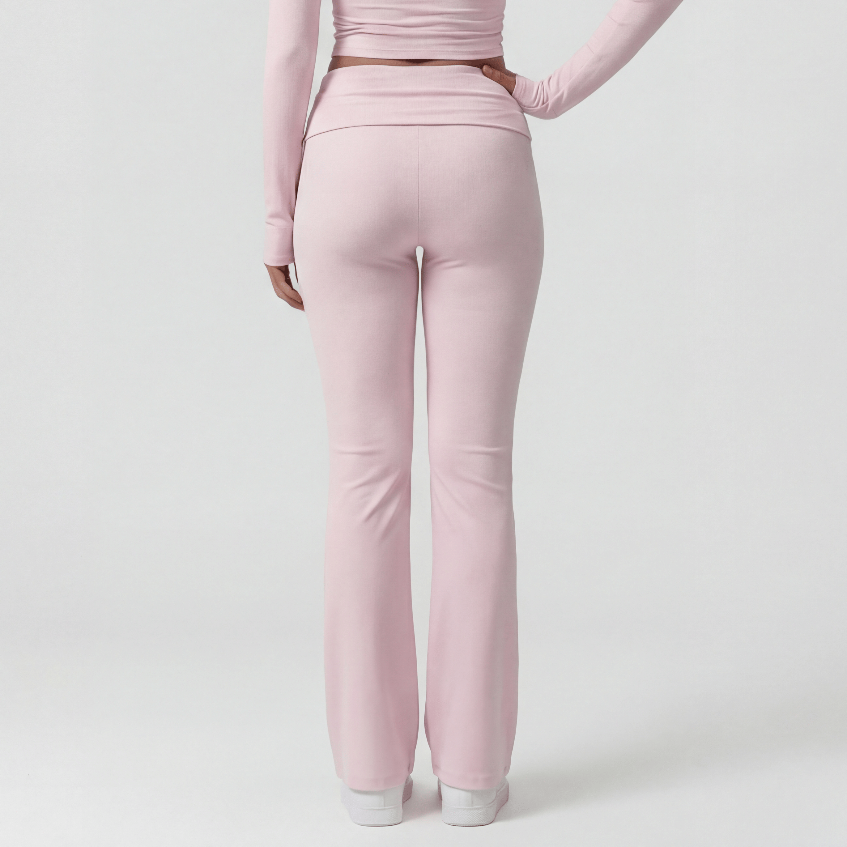 Èlan Rollup Flare - 9835fe4da4dc2e92a75e8d472f0a0700_1770887228_550a31c3-fdd8-48ce-ad52-f595cb4126d4