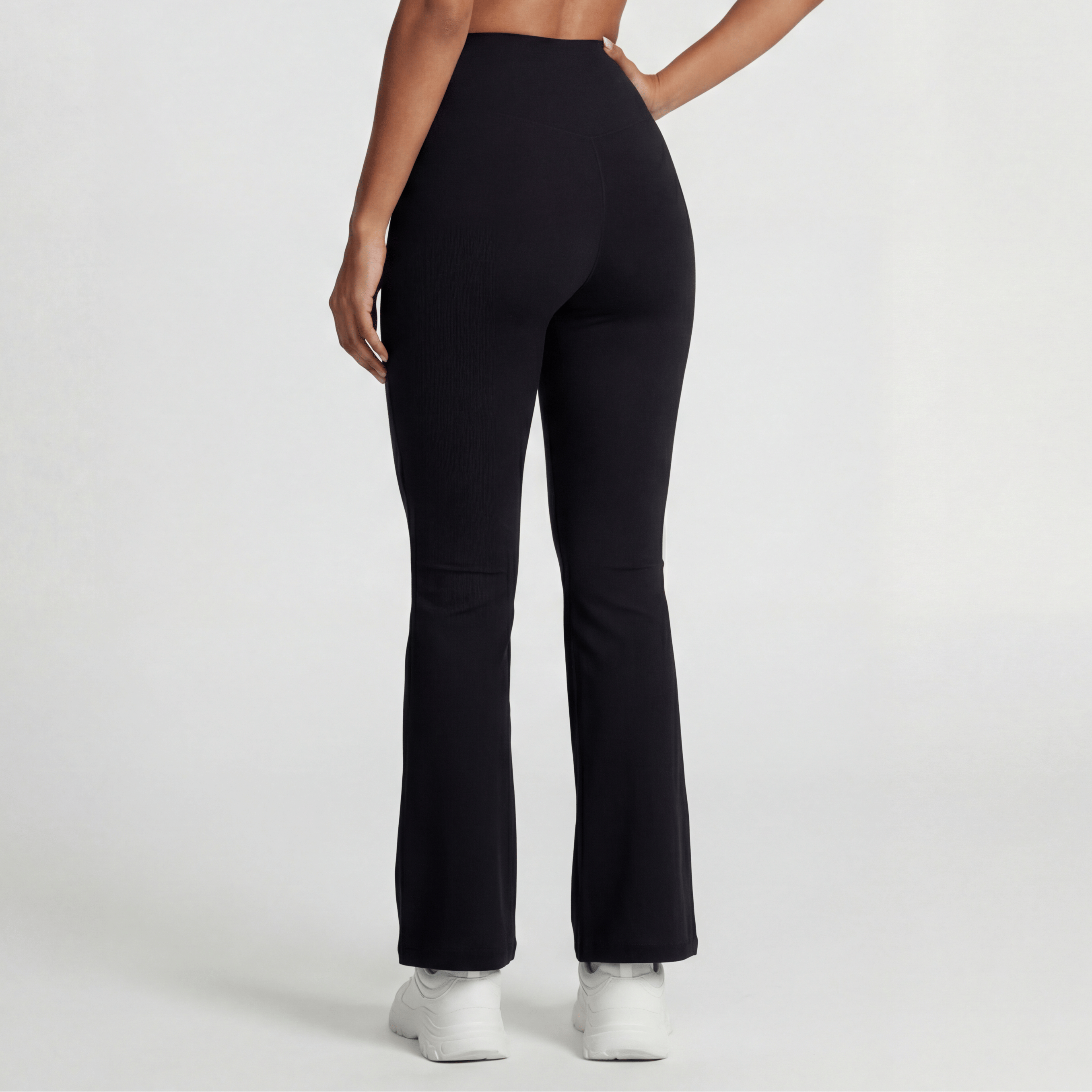 Motion V Waist Leggings - e12179f5c983c941bf8bc120f57b38f2_1770891660_ba22e062-1b6f-43a3-9201-bf8c9574801d
